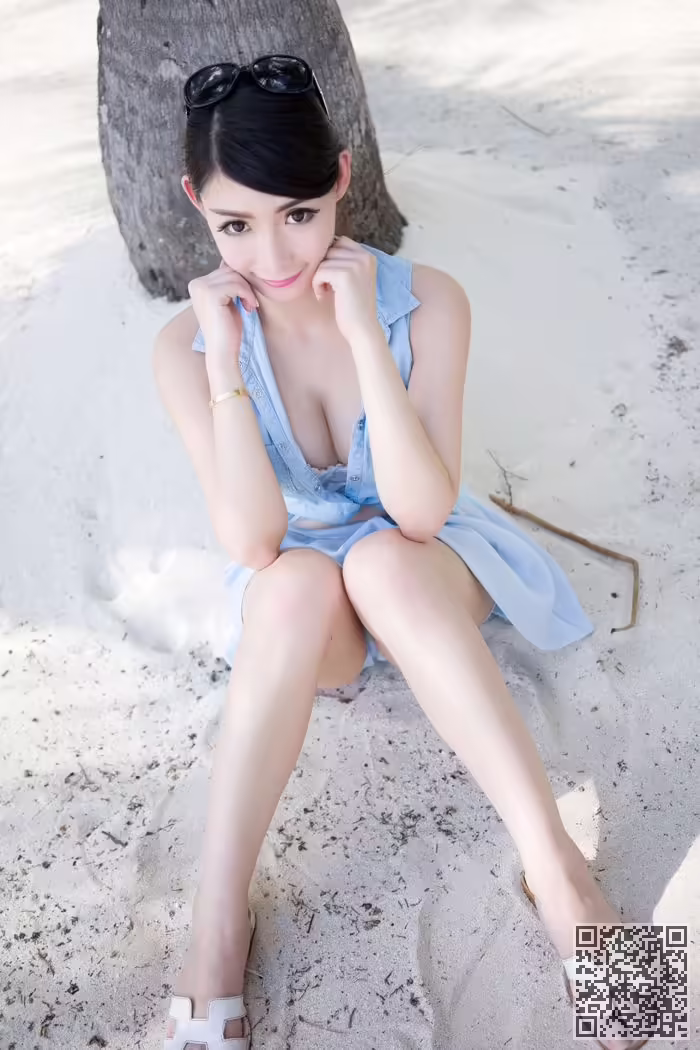 网红、MARA酱、制服诱惑