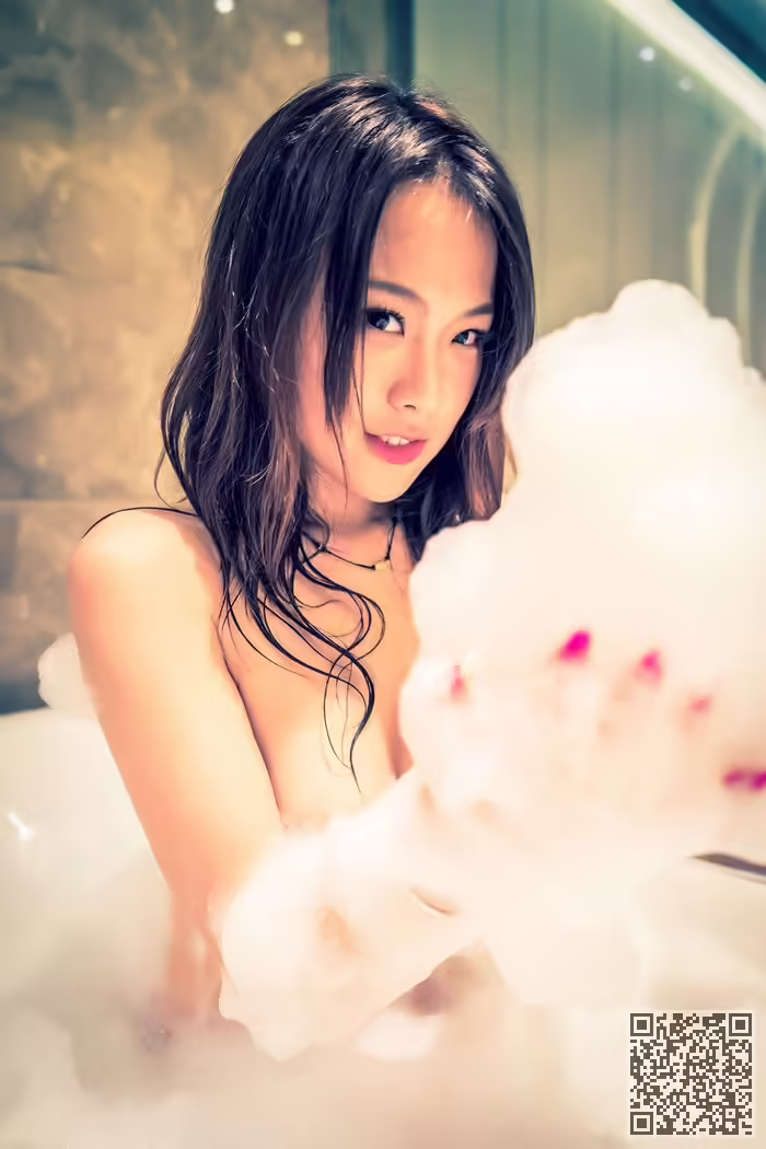 性感mm、谢芷馨、前凸后翘