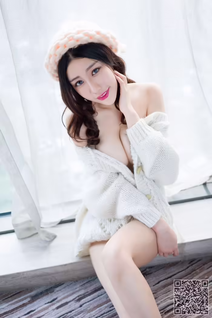 巨乳美女、美昕、叉腿