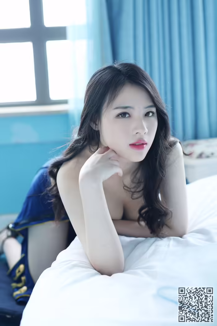 制服美女、舒林培、性感、巨乳