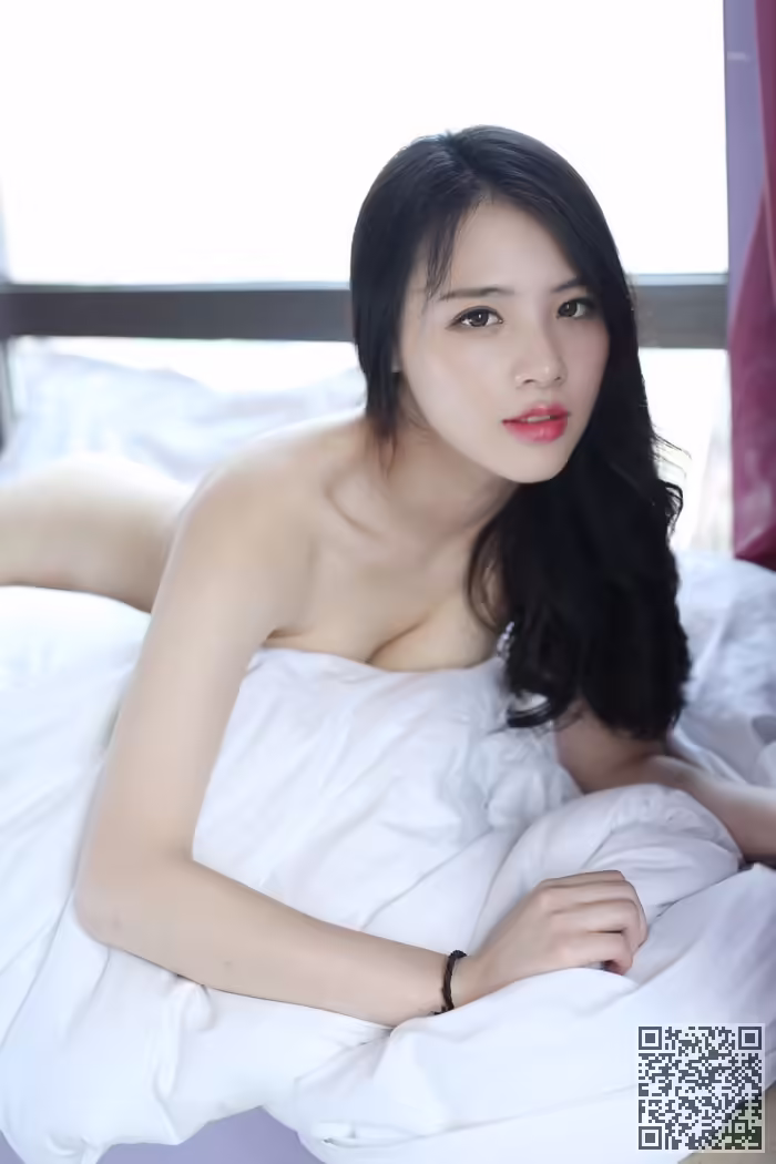 制服美女、舒林培、性感、巨乳