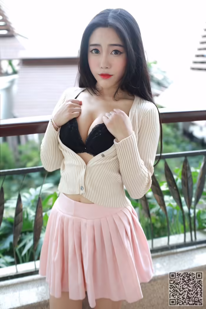 兜豆靓、挤沟、秀乳