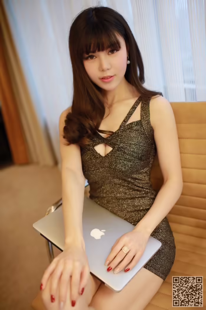mm、沈佳熹、美乳、湿身诱惑
