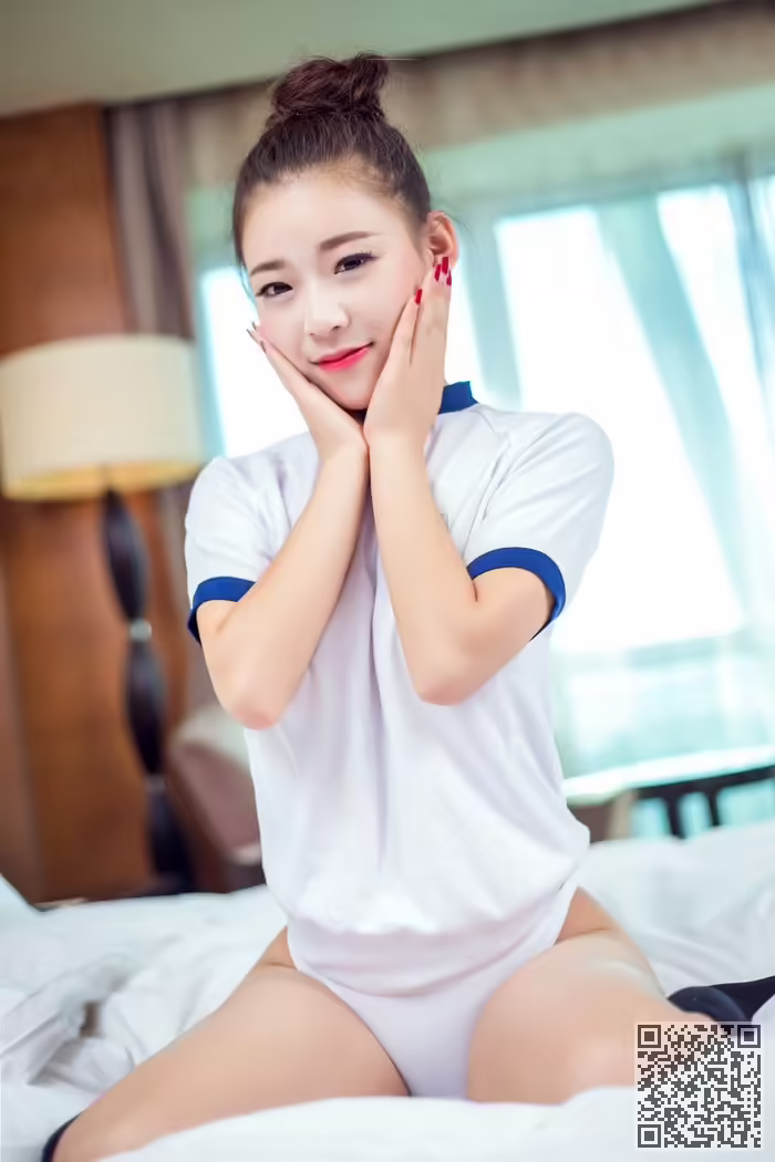 翘臀、制服、薄纱、好身材