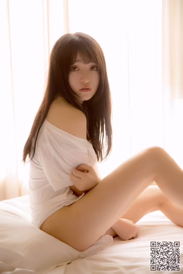 宅男女神、伊小七、一丝不挂