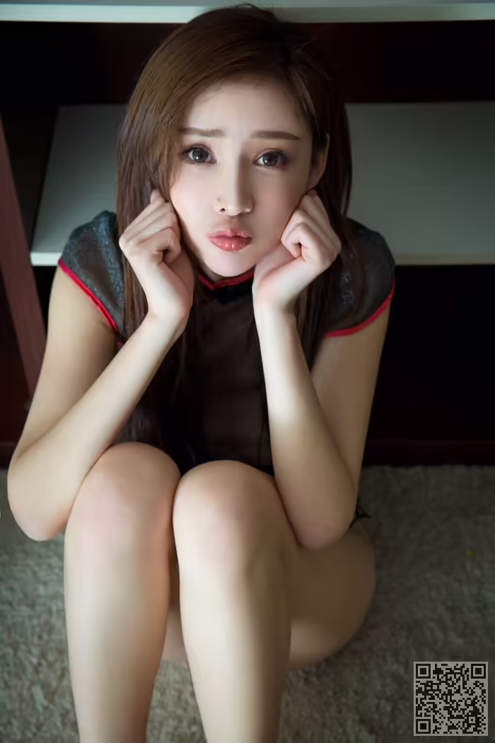 女秘、周妍希、制服诱惑、尺度大