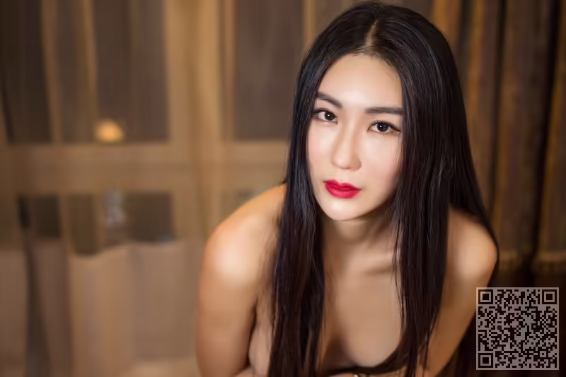 瑷妮、透视装、湿身诱惑