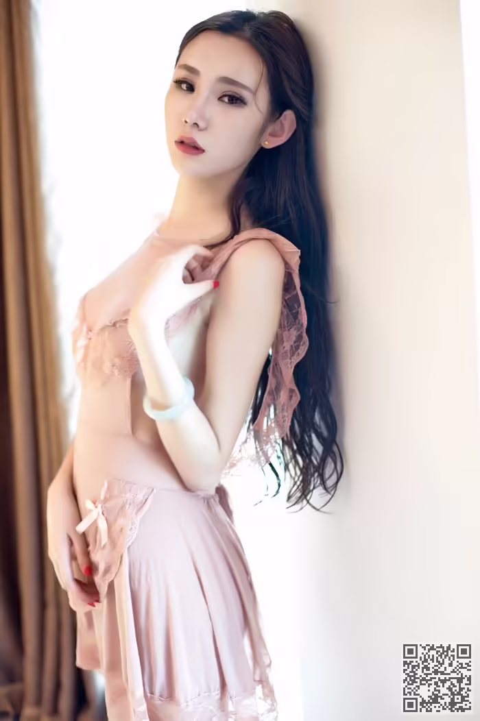 绝色、美女、酥胸、美腿