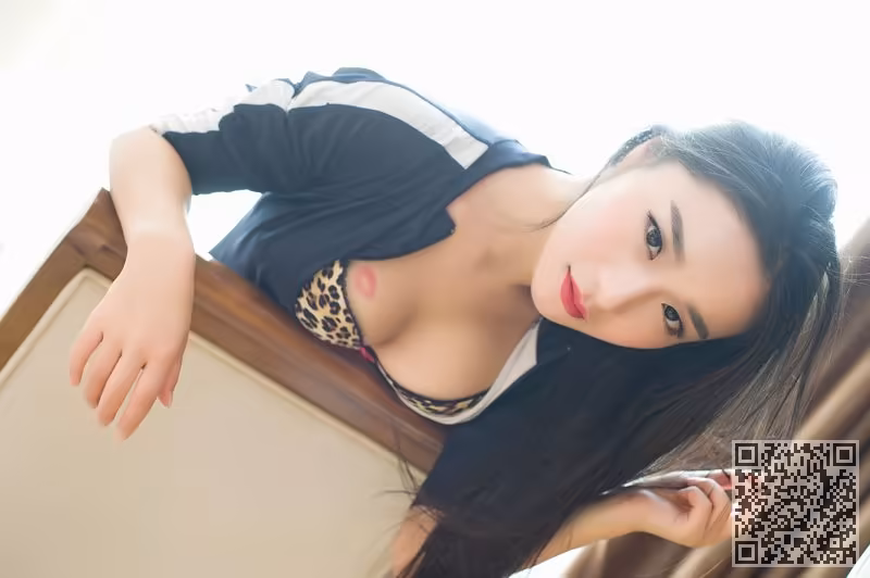妹子、绮梦、人体艺术、唇印