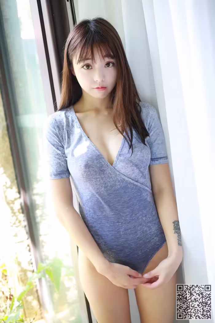 湿身诱惑、佘贝拉、性感、激凸