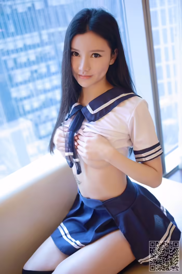 粉妹子、制服写真、肚兜、丁裤