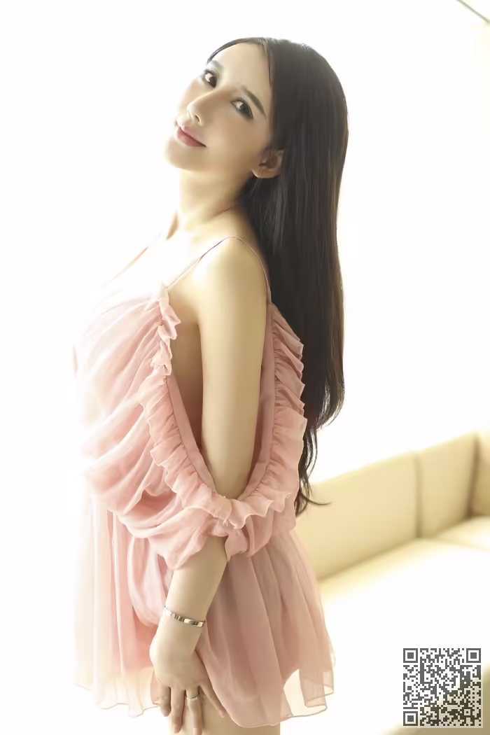 美女、王瑾轩、张腿、私照、咋舌
