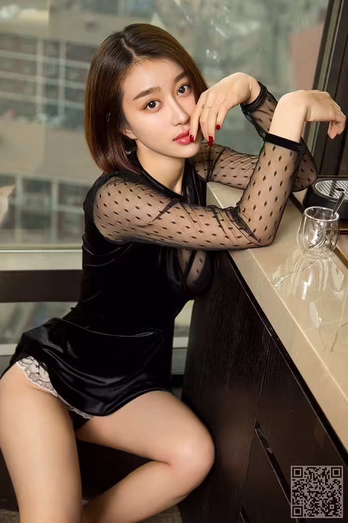 夏乔、情趣、连体服、巨乳