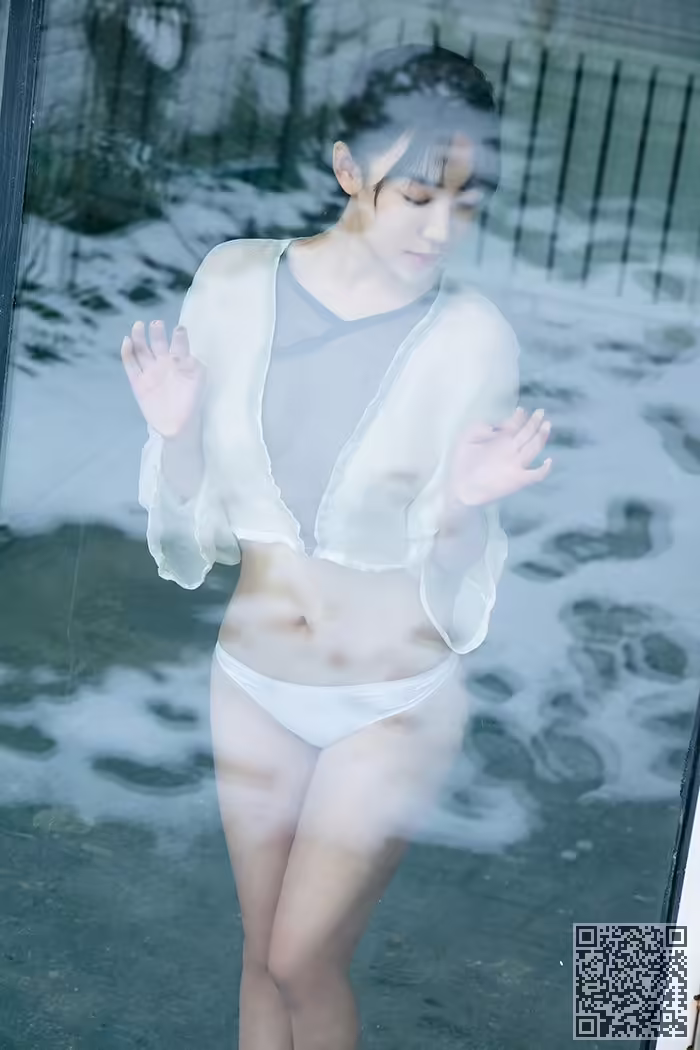 乳神、张雪馨、妖娆