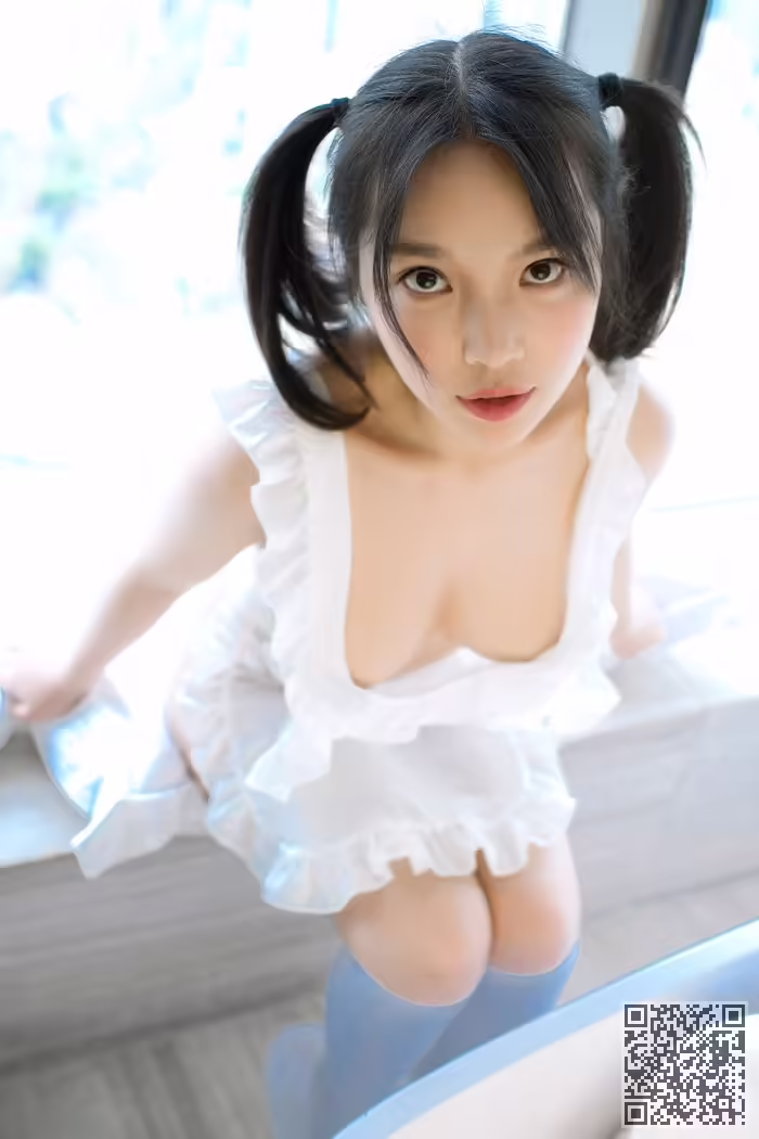 童颜巨乳、小纯子、制服诱惑