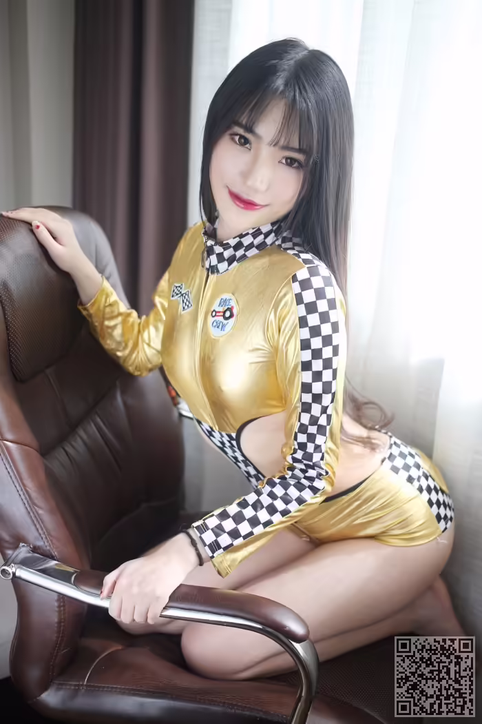 嫩模、杨洁、丰满、翘臀