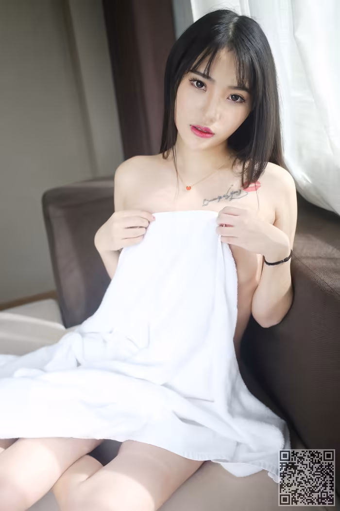 嫩模、杨洁、丰满、翘臀
