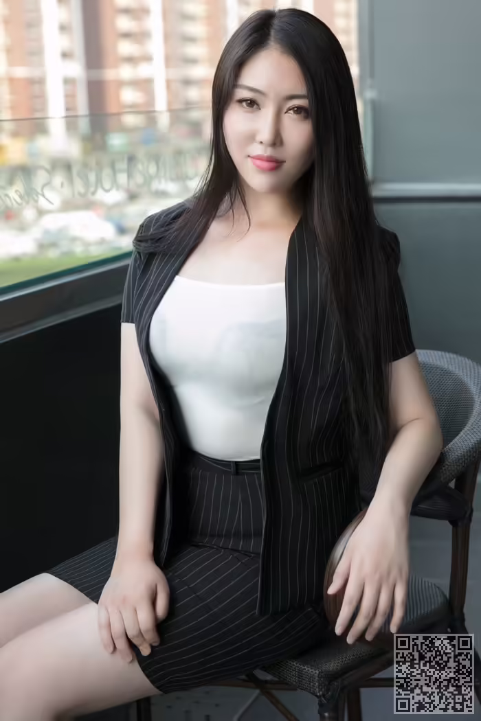 少妇、馨露、豪乳、翘臀