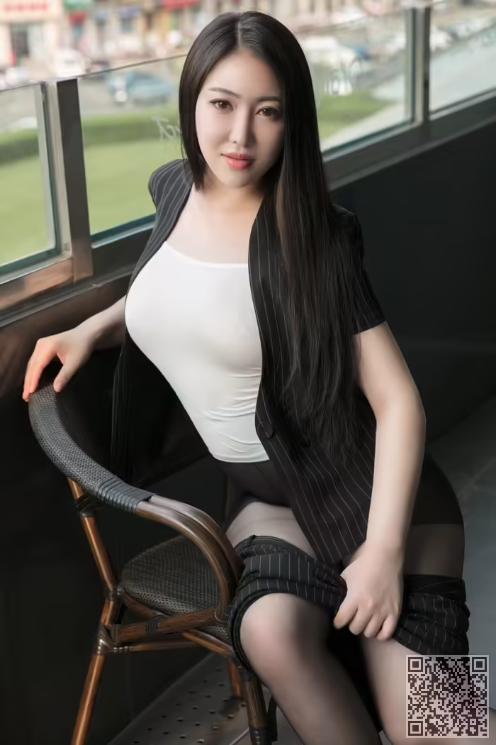 少妇、馨露、豪乳、翘臀