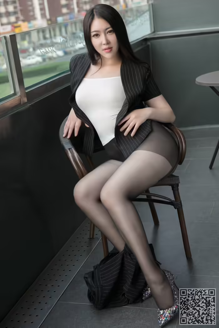 少妇、馨露、豪乳、翘臀