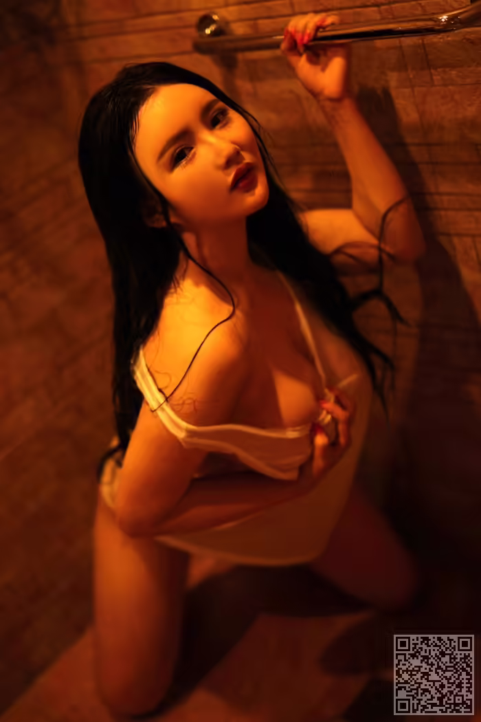 巨乳、少女、梓熙、大尺度、湿身诱惑