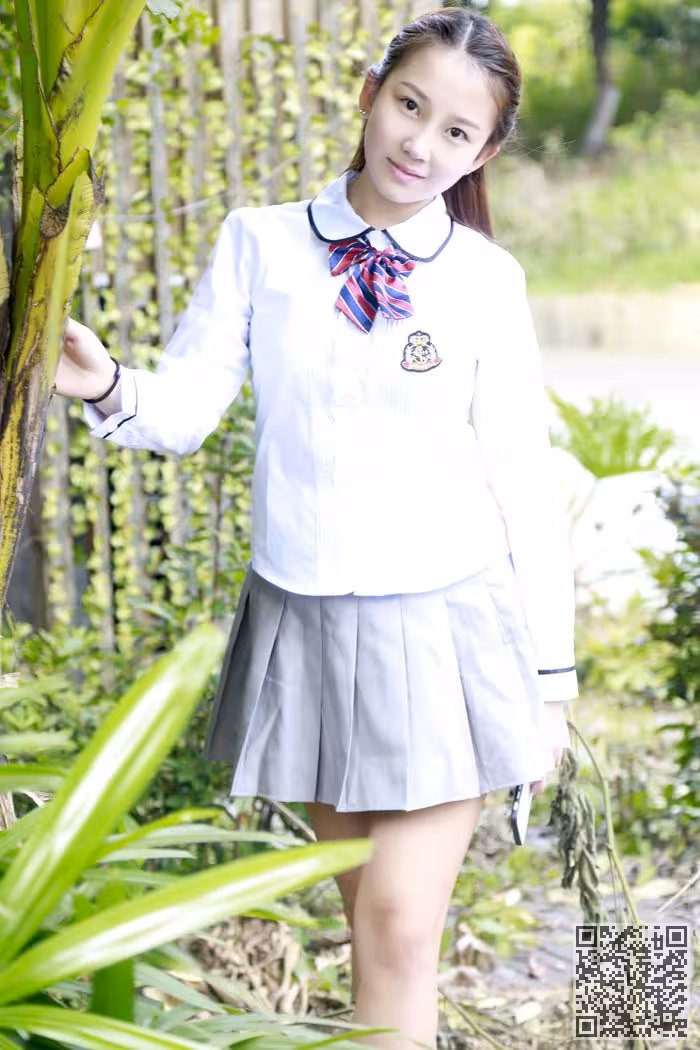学妹、琪琪、半裸、制服诱惑
