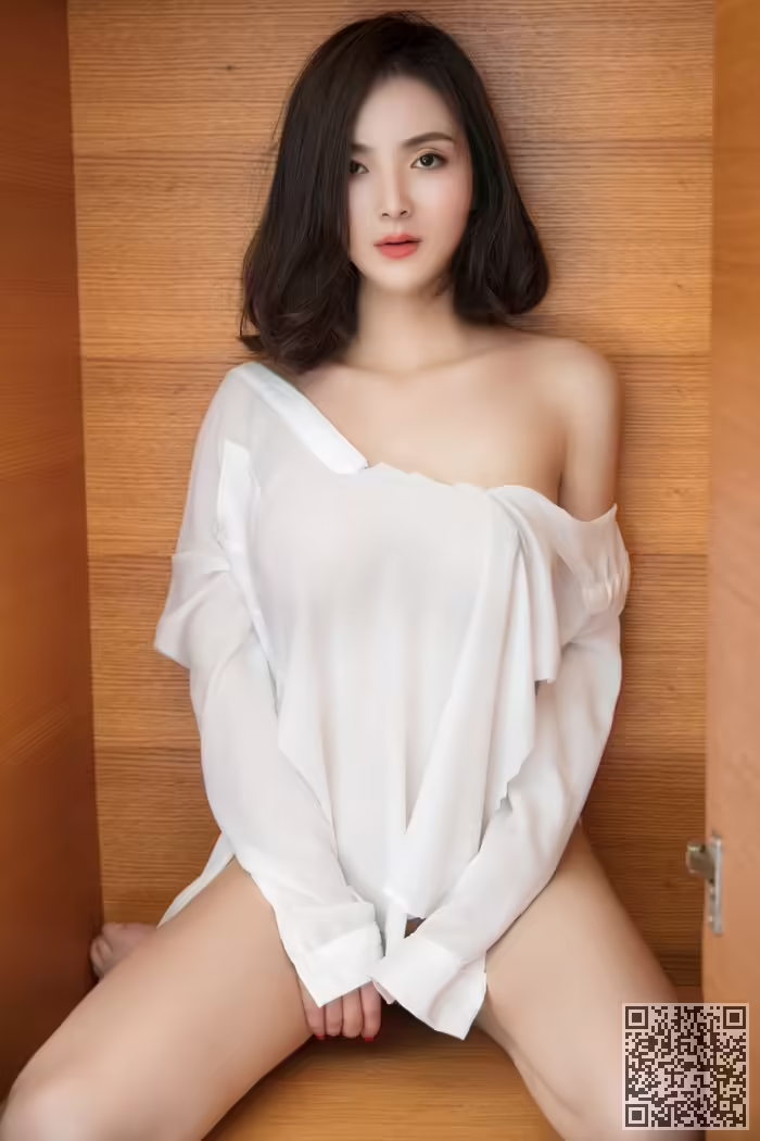 蕾丝内衣、酥胸、性感