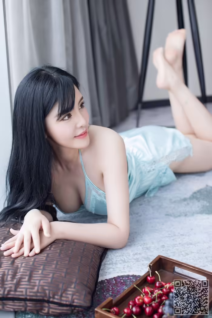刘钰儿、双峰、酥胸