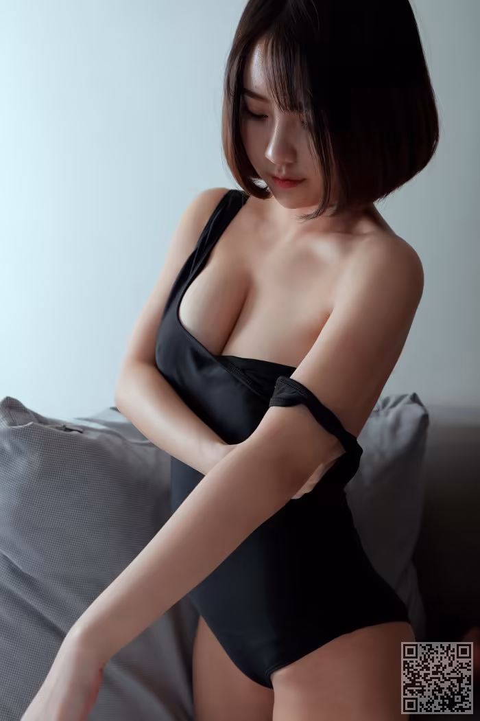奈奈、全裸、诱惑