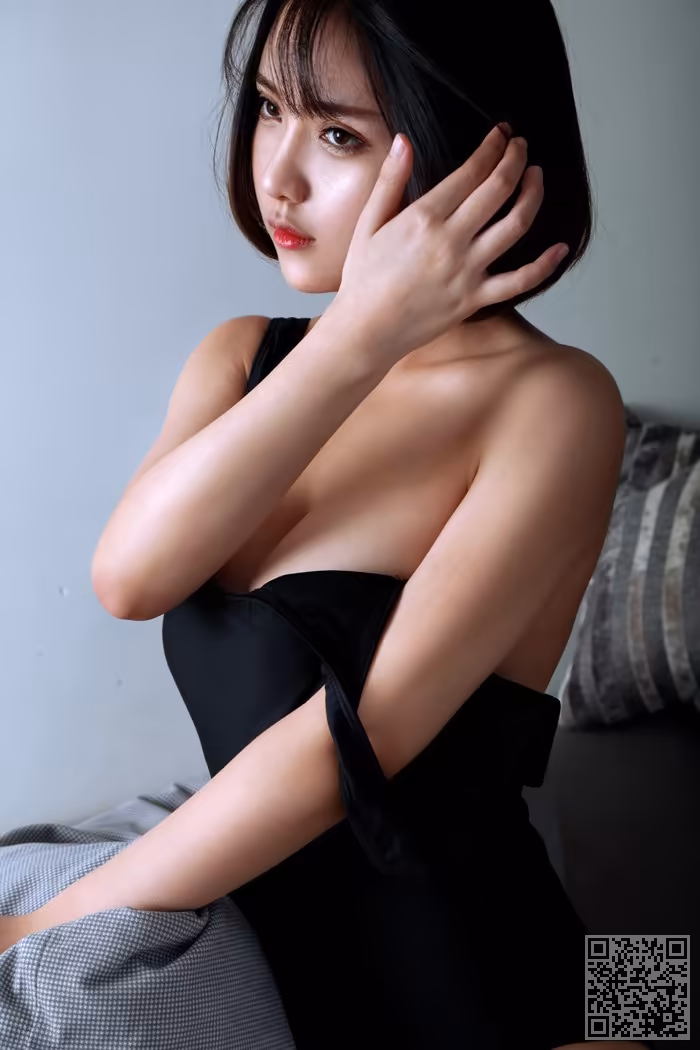 奈奈、全裸、诱惑