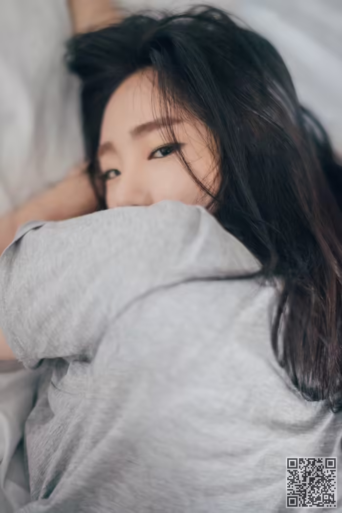 韩国美女、全裸、浴照