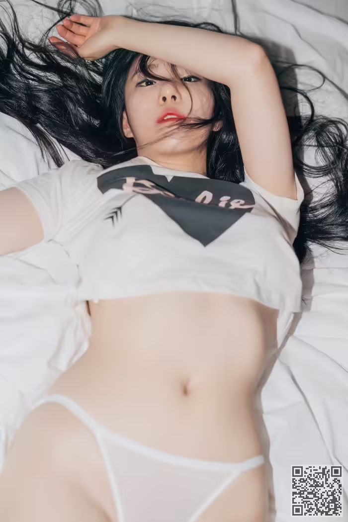 韩国美女、全裸、浴照