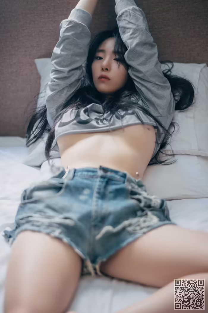 韩国美女、全裸、浴照