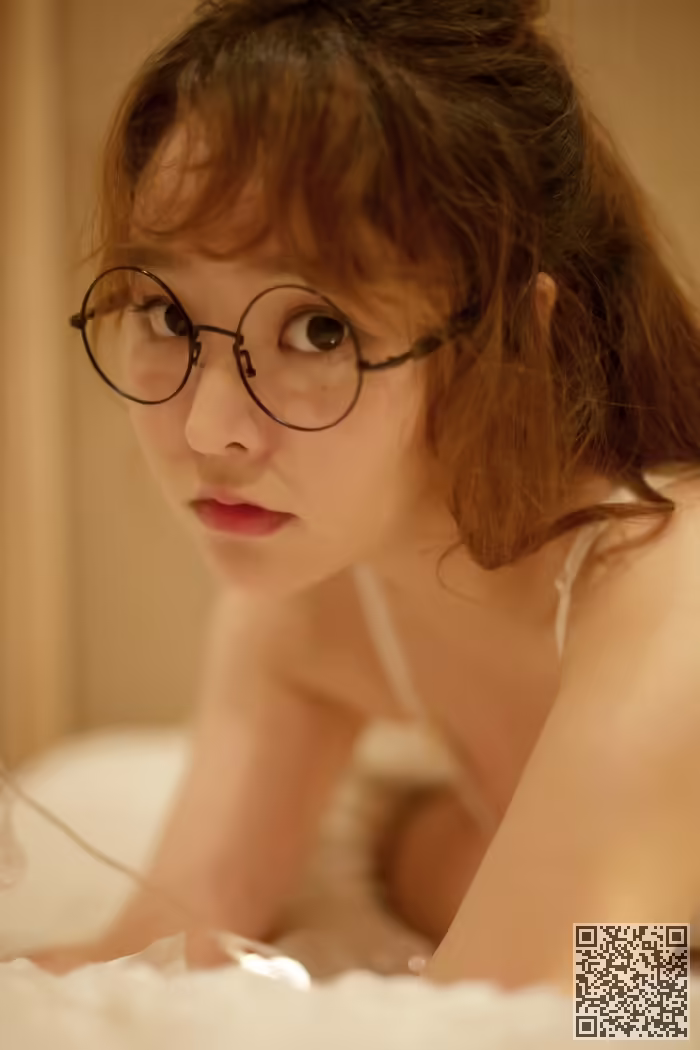 童颜巨乳、柳侑绮、情趣、诱惑