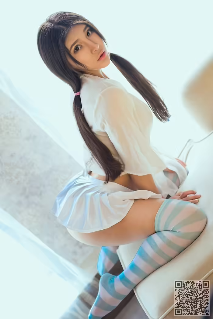纯妹子、麻花辫、翘臀、私房秀
