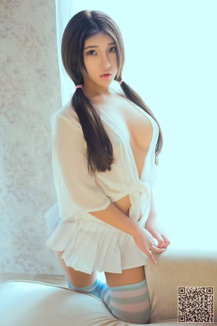 纯妹子、麻花辫、翘臀、私房秀