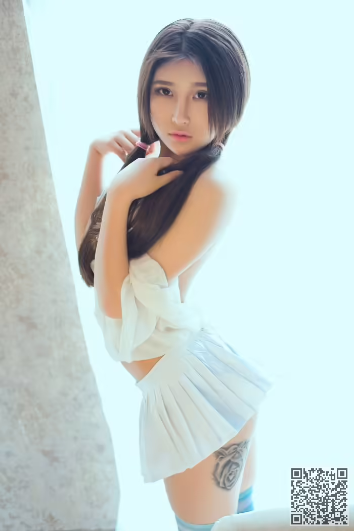纯妹子、麻花辫、翘臀、私房秀