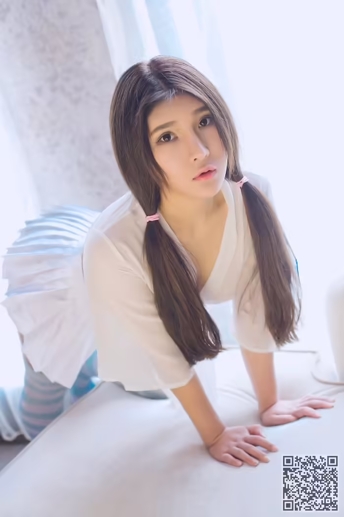 纯妹子、麻花辫、翘臀、私房秀