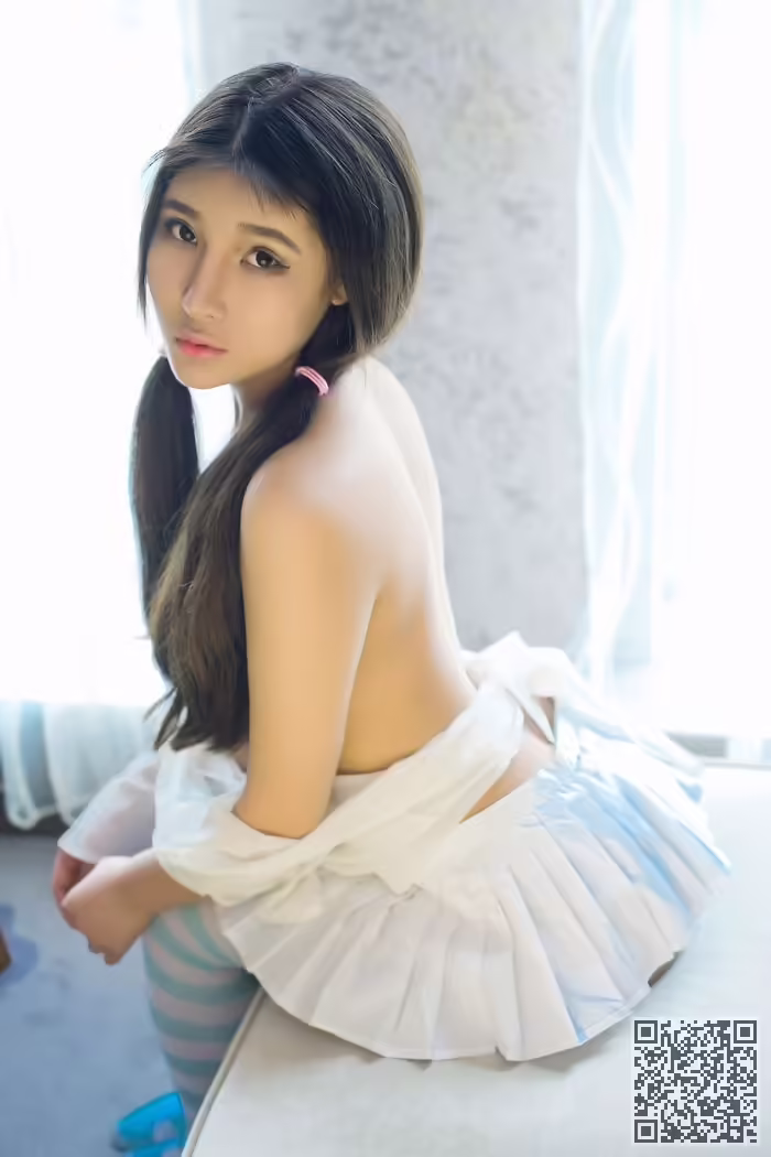 纯妹子、麻花辫、翘臀、私房秀