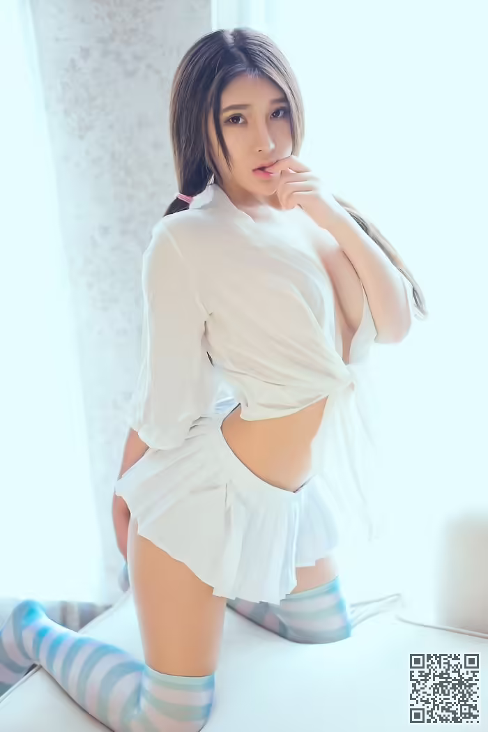 纯妹子、麻花辫、翘臀、私房秀