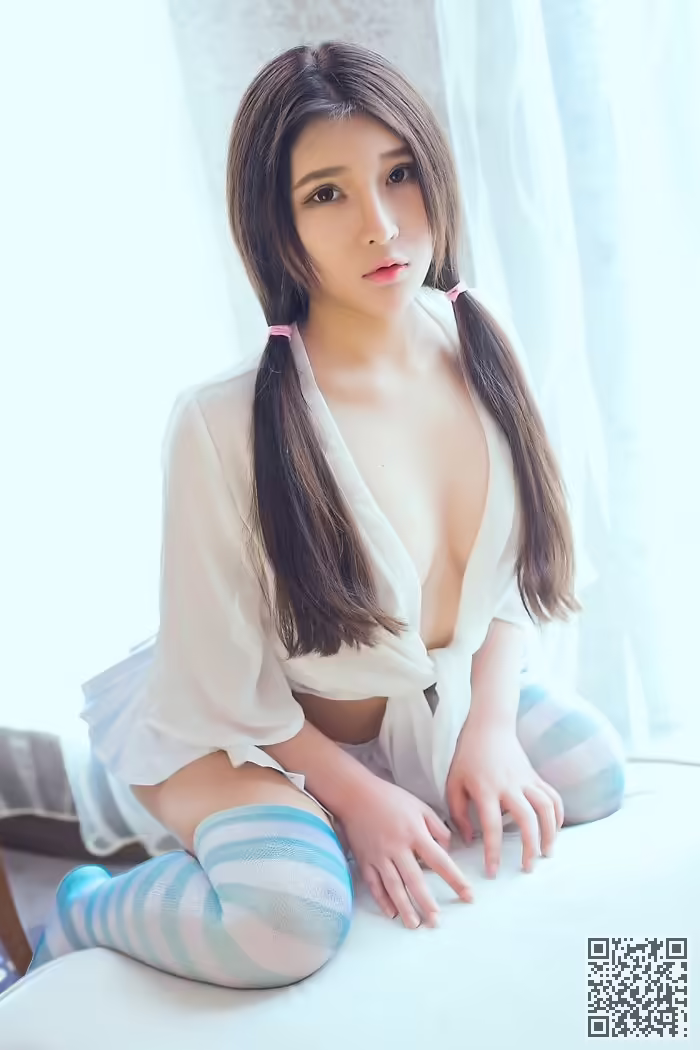 纯妹子、麻花辫、翘臀、私房秀
