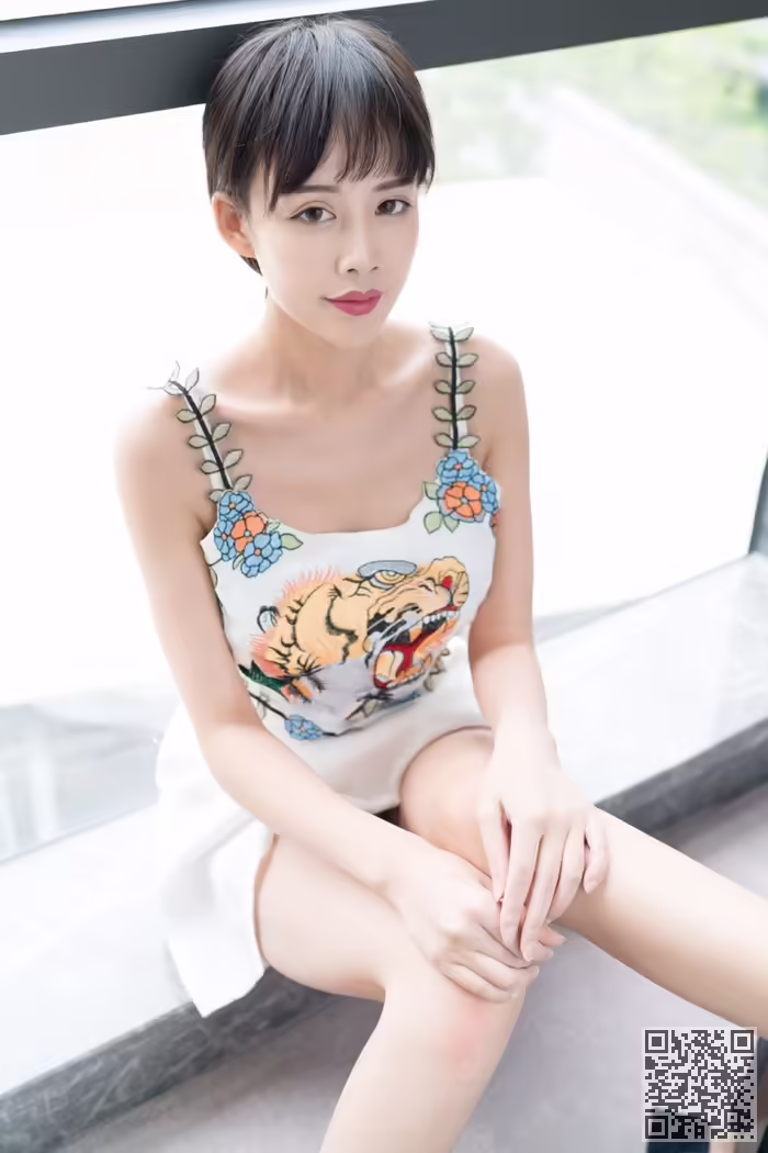 巨乳、嫩模、欲罢不能