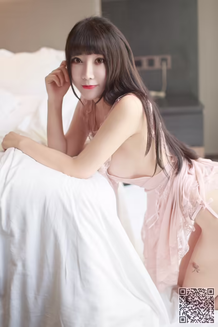 夏笑笑、豪乳、翘臀