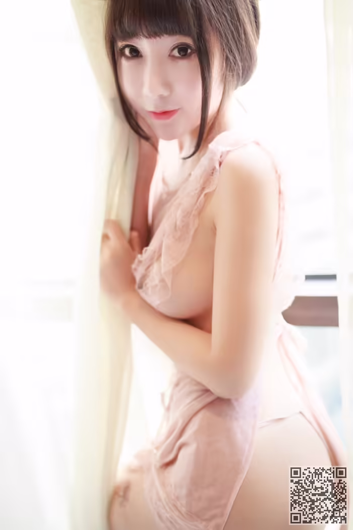 夏笑笑、豪乳、翘臀