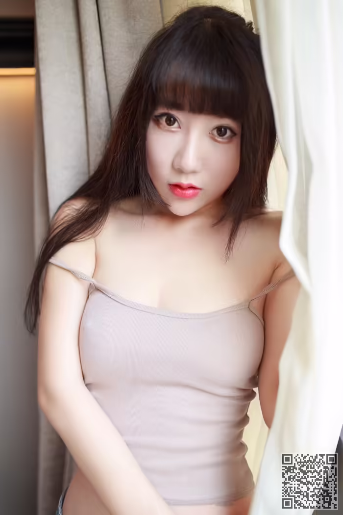 夏笑笑、豪乳、翘臀