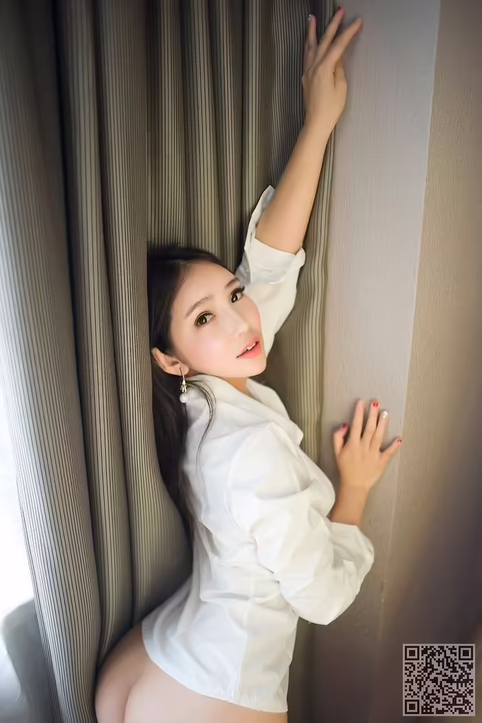 大胸妹、艾弥、丰乳肥臀