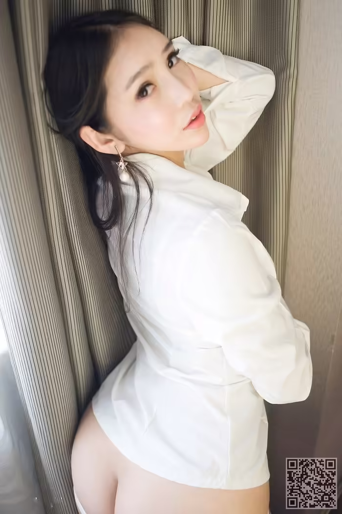 大胸妹、艾弥、丰乳肥臀