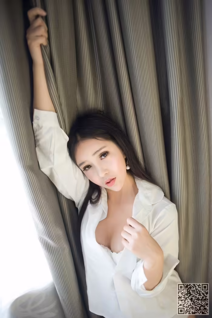 大胸妹、艾弥、丰乳肥臀