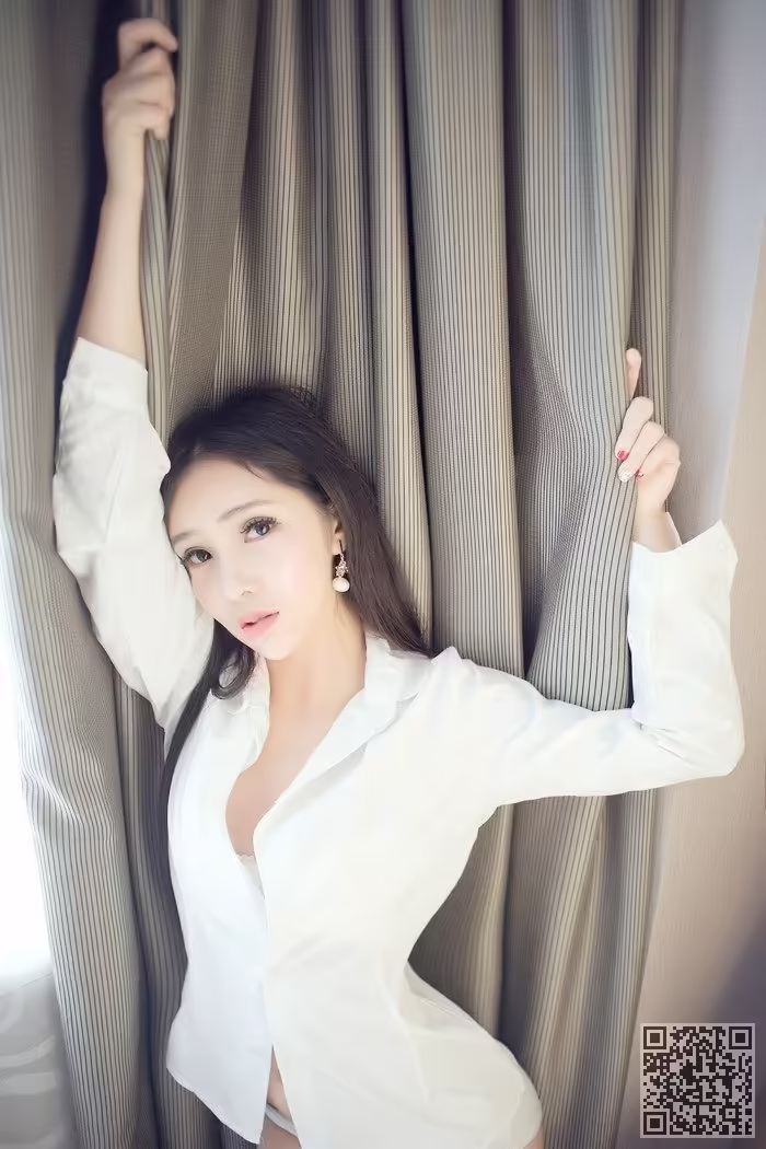 大胸妹、艾弥、丰乳肥臀