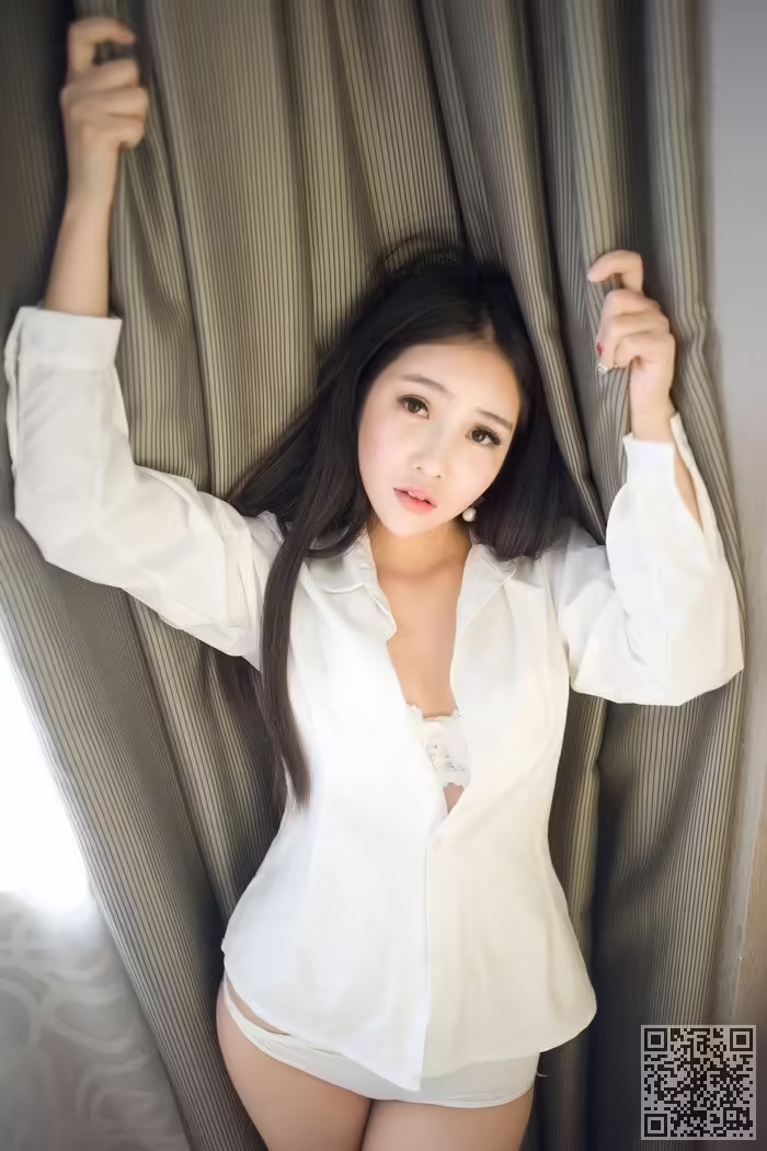 大胸妹、艾弥、丰乳肥臀